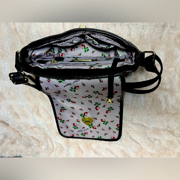 Black and Red Betsey Johnson Crossbody Bag with Phone - Picture 5 of 6